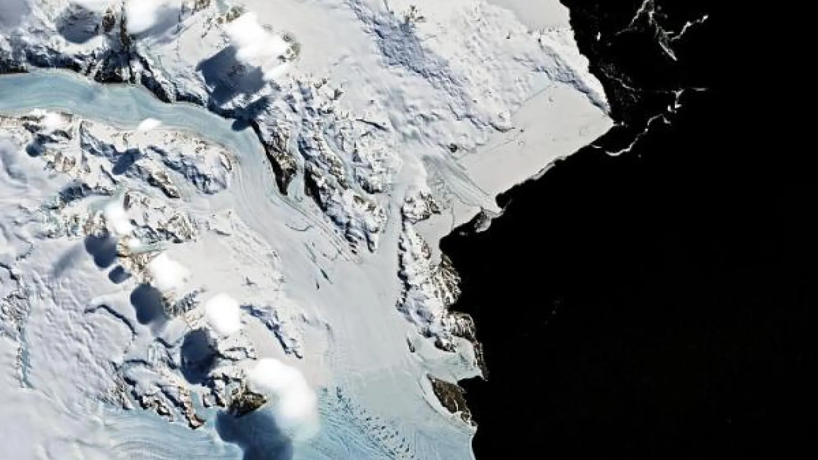 The Priestley Glacier. NASA Earth Observatory images by Joshua Stevens, using Landsat data from the U.S. Geological Survey. December 29, 2020.