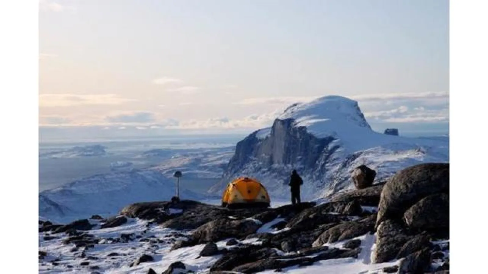The GNET station ASKY in NW Greenland