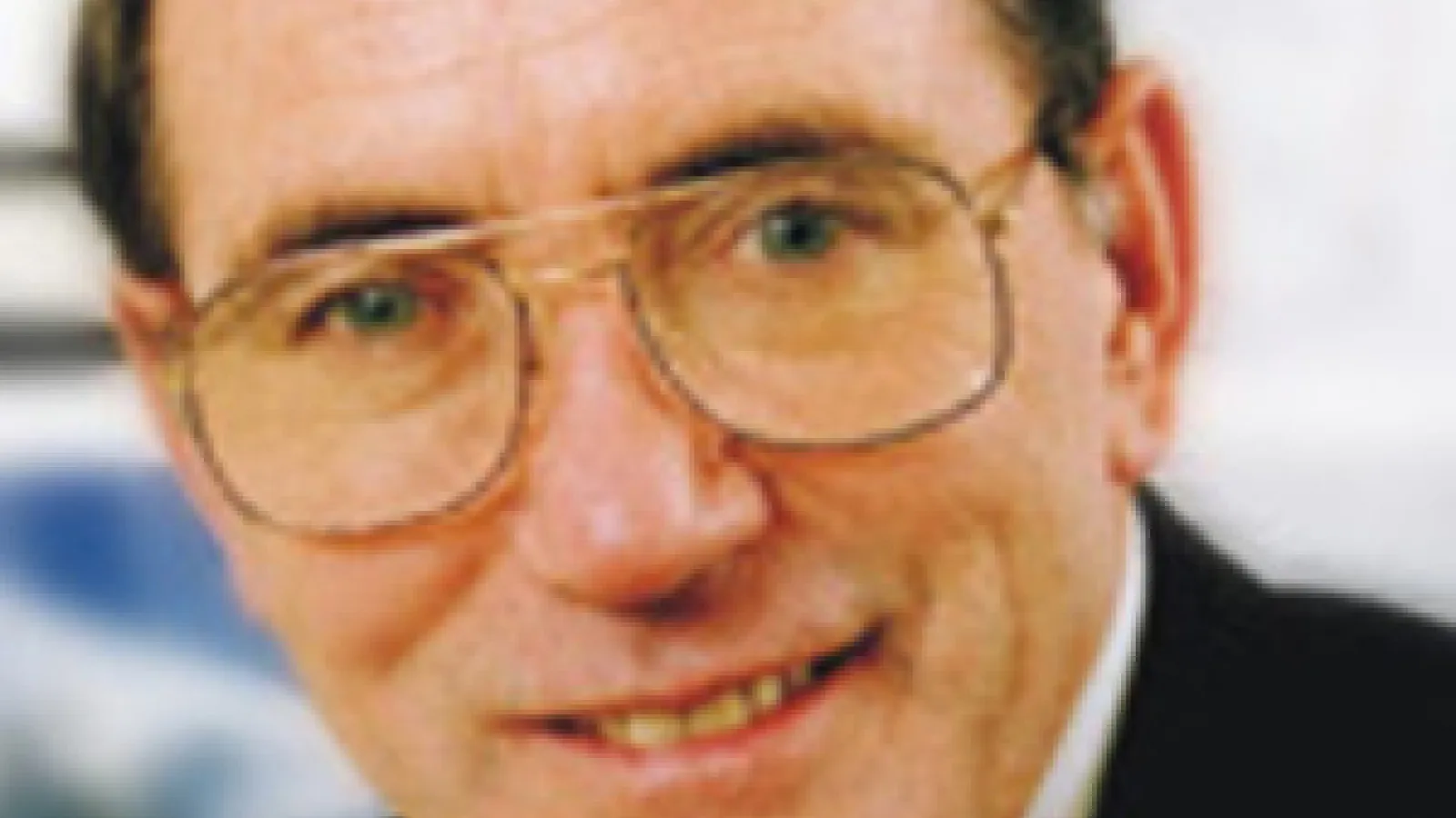 SES professor Lonnie Thompson
