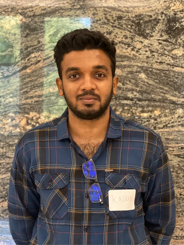 Headshot of Kasun Dampegama